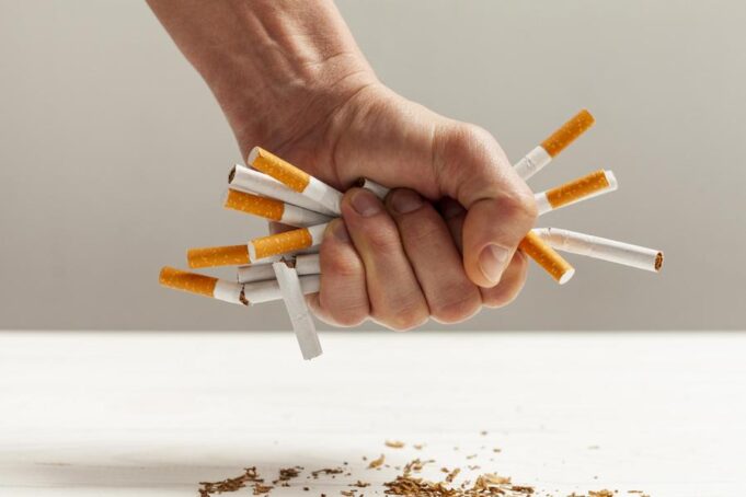 COPD: Rauchen ist Risikofaktor Nummer 1 Viele Raucher:innen in Österreich sind für einen kompletten Rauchstopp nicht bereit.